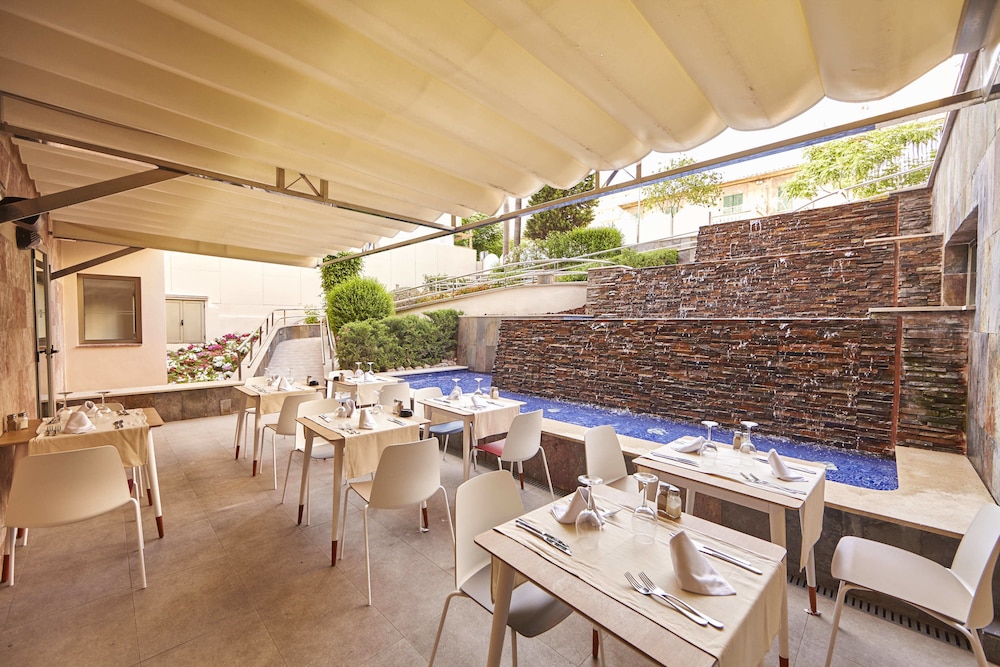 Mediterranean Bay Adults Only 28/49