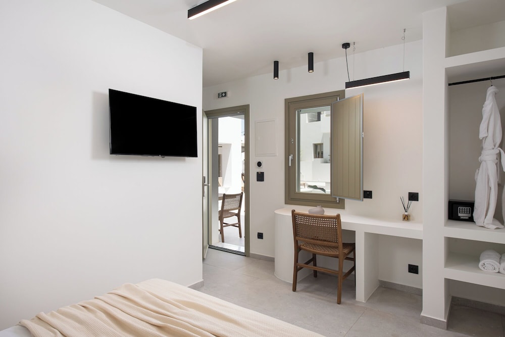 Mazee New Age Hotel 41/57