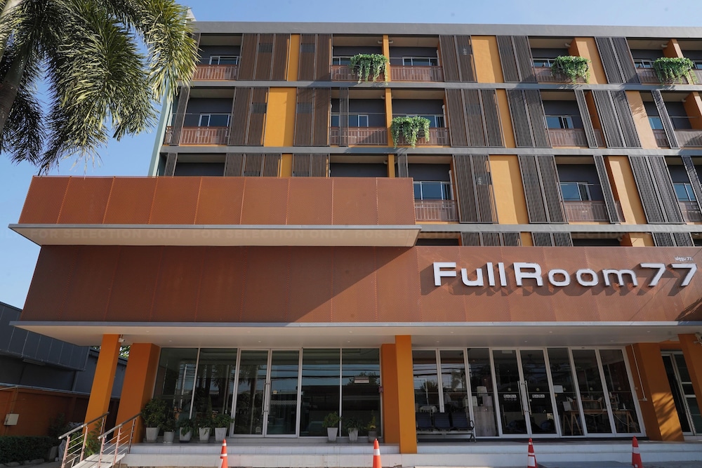 Fullroom 77 Srinakarin in BANGKOK