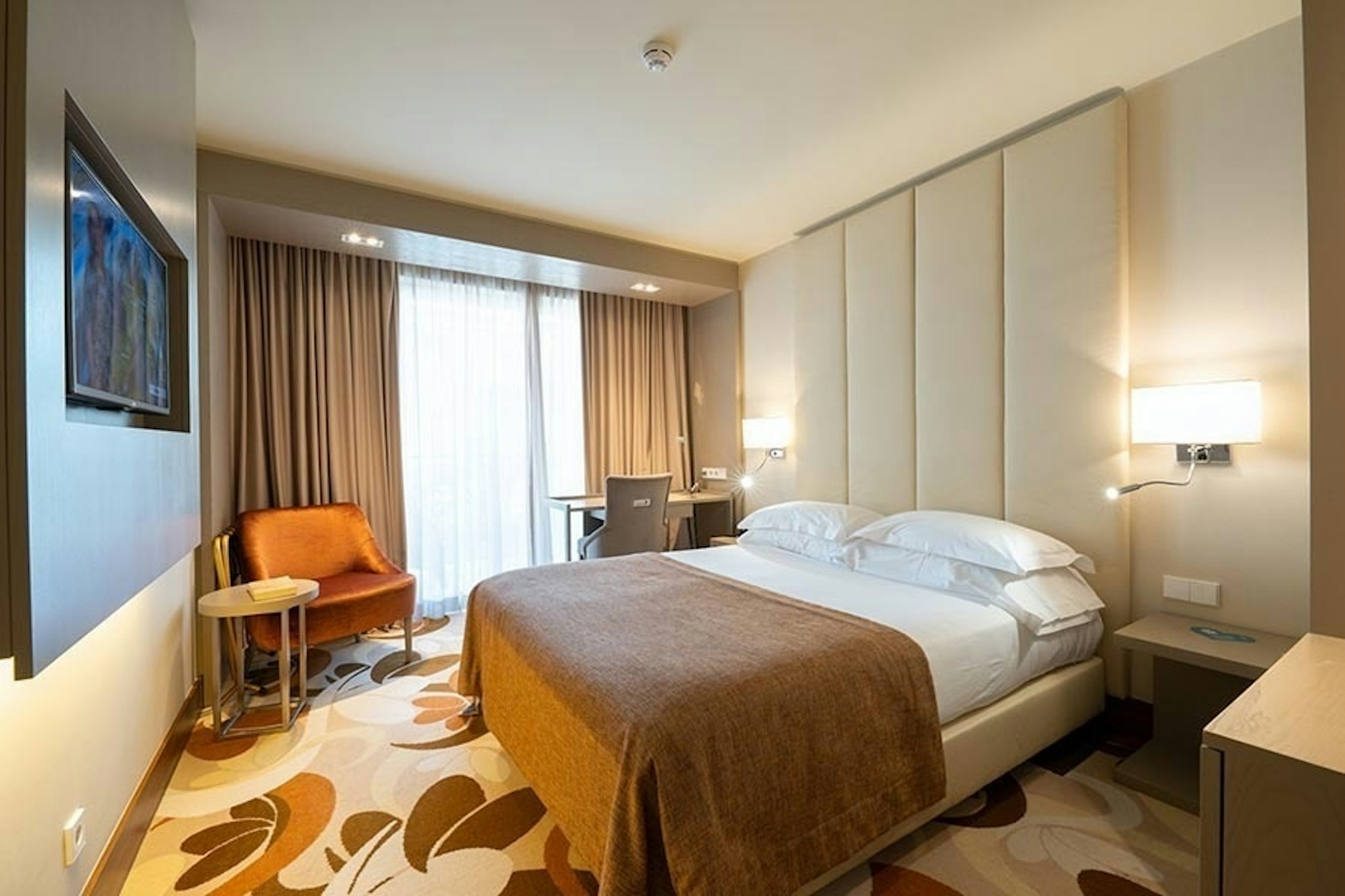 SUPERIOR, DOUBLE BED
