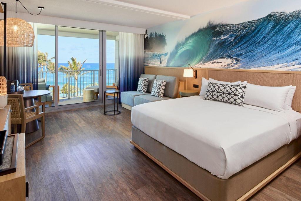 Lanai, Guest Room, King Bed, Ocean View, Sofa
