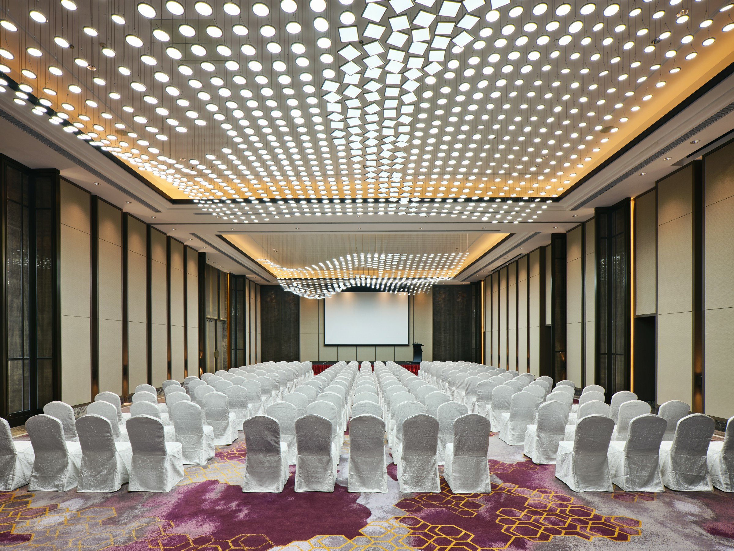 Crowne Plaza WUXI LAKE VIEW 21/30