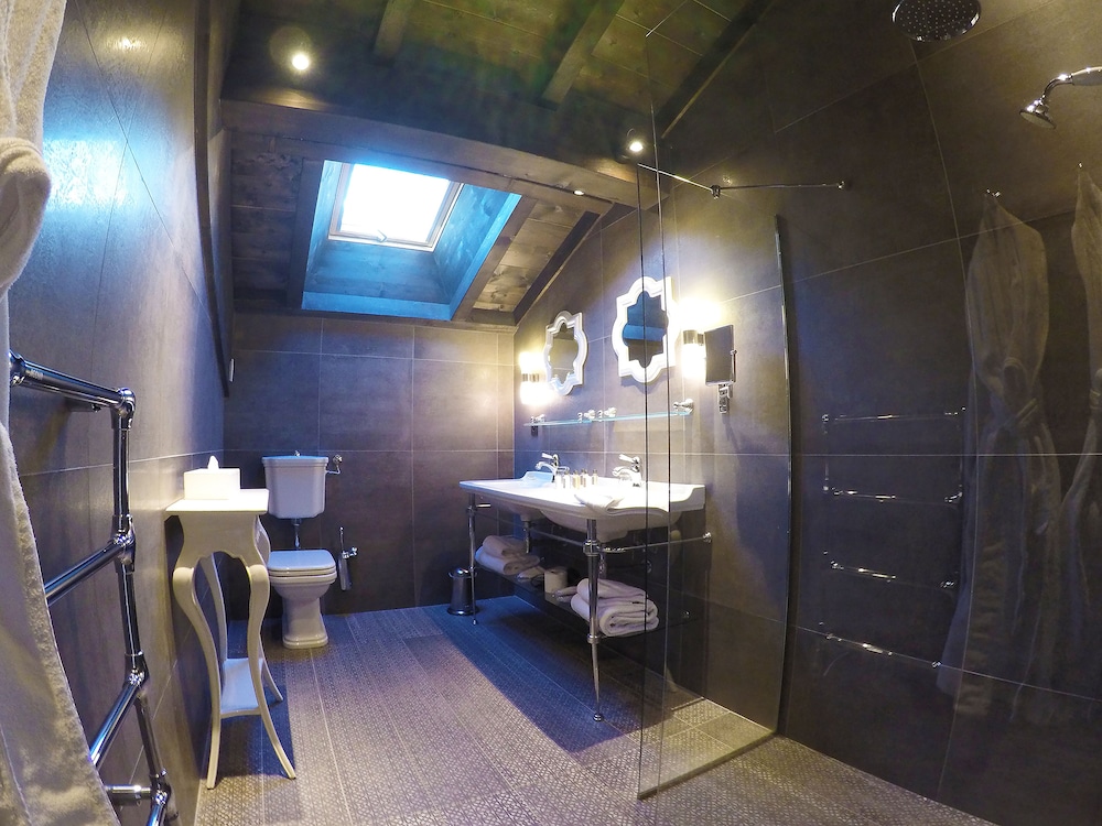 Chalet Hotel Le Castel 39/74