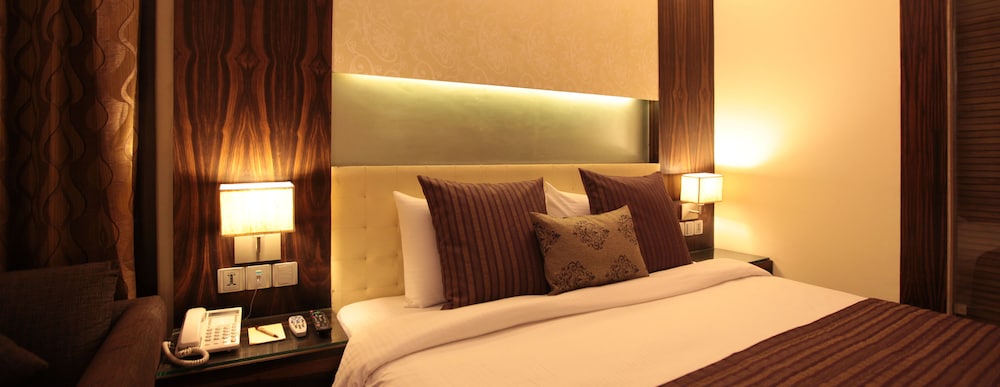 HOTEL PRIVATE AFFAIR 21/35