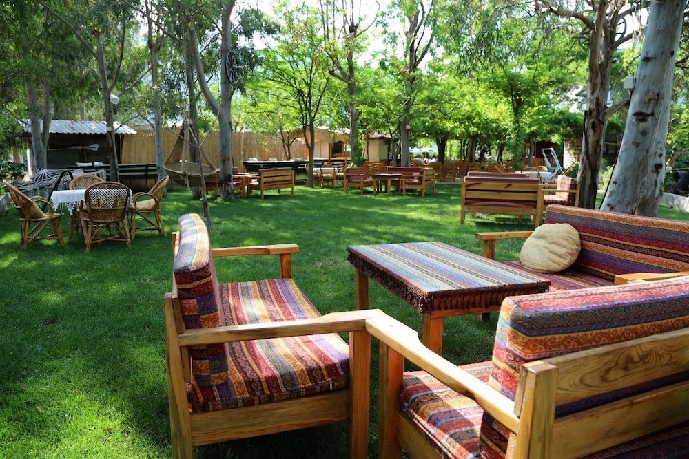 Arkadas Hotel 13/33