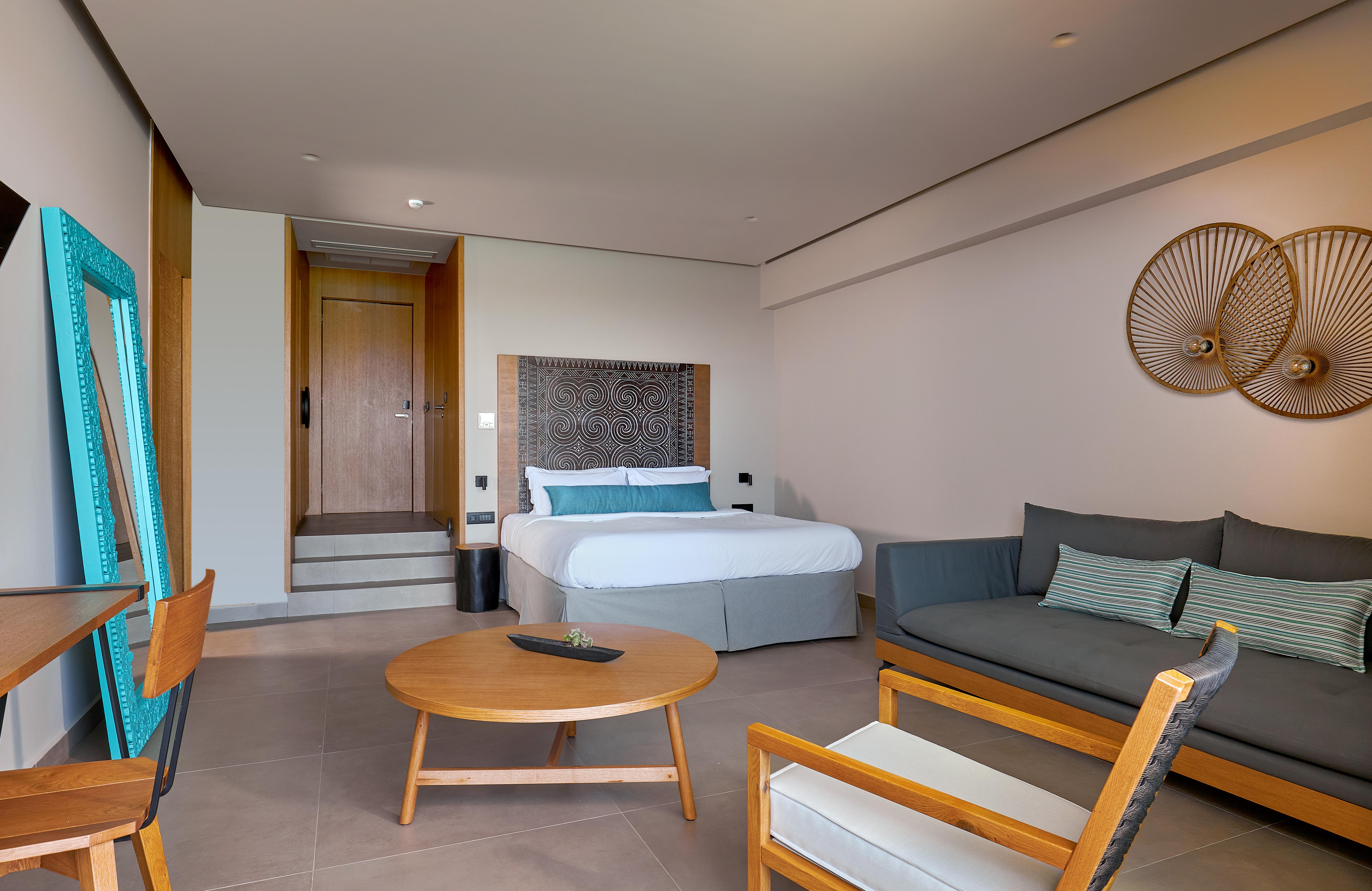 AQUAMARINE SUITE MOUNTAIN VIEW WITH PLUNGE POOL