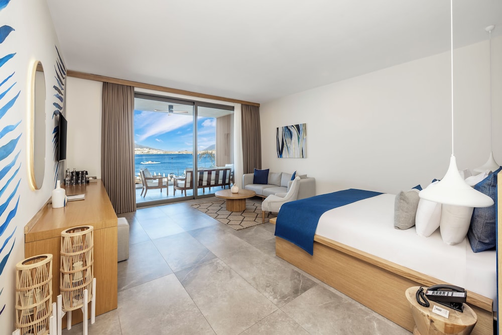 GRAND DELUXE WITH SEA VIEW