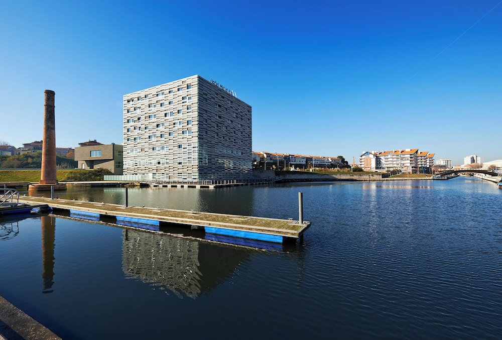 Melia Ria Aveiro 66/71