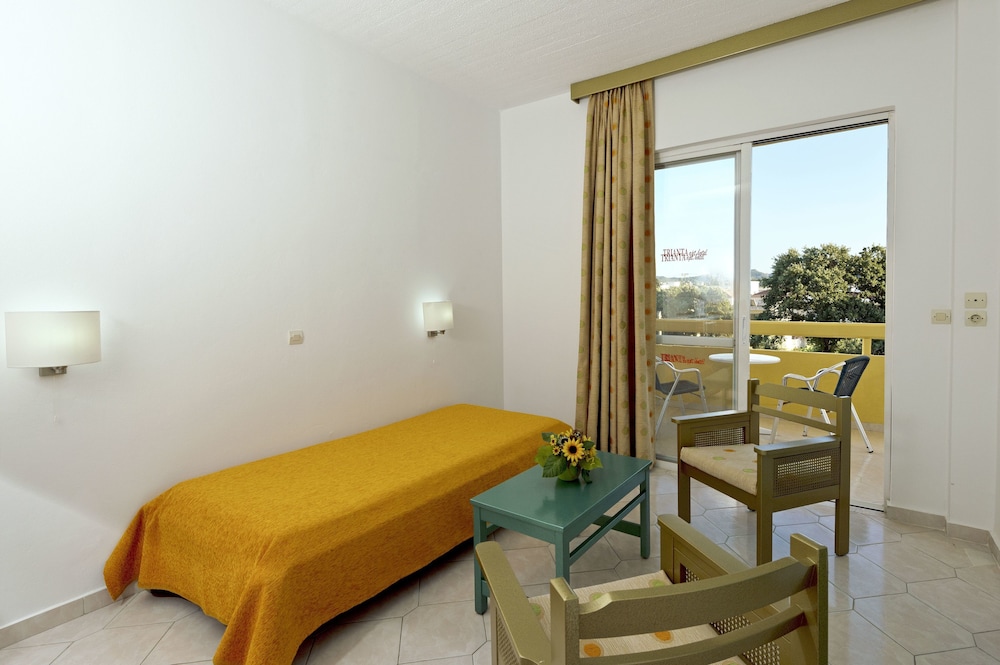 Trianta Hotel Apartments 19/33