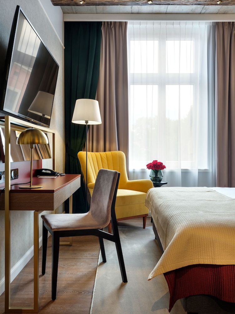 Hotel Golden Queen 22/50