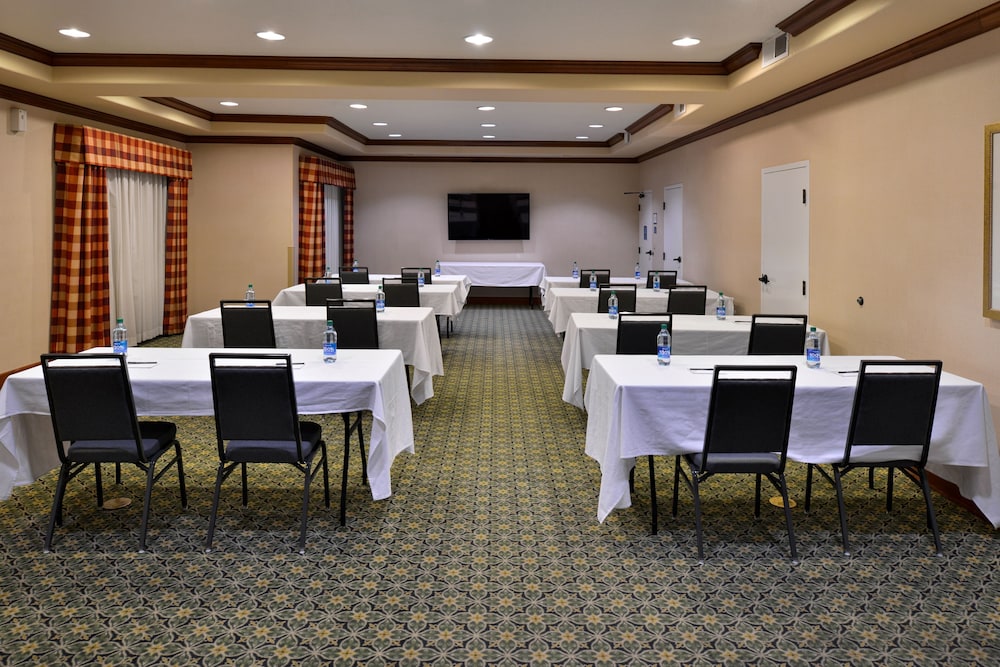 Staybridge Suites Las Cruces 60/72