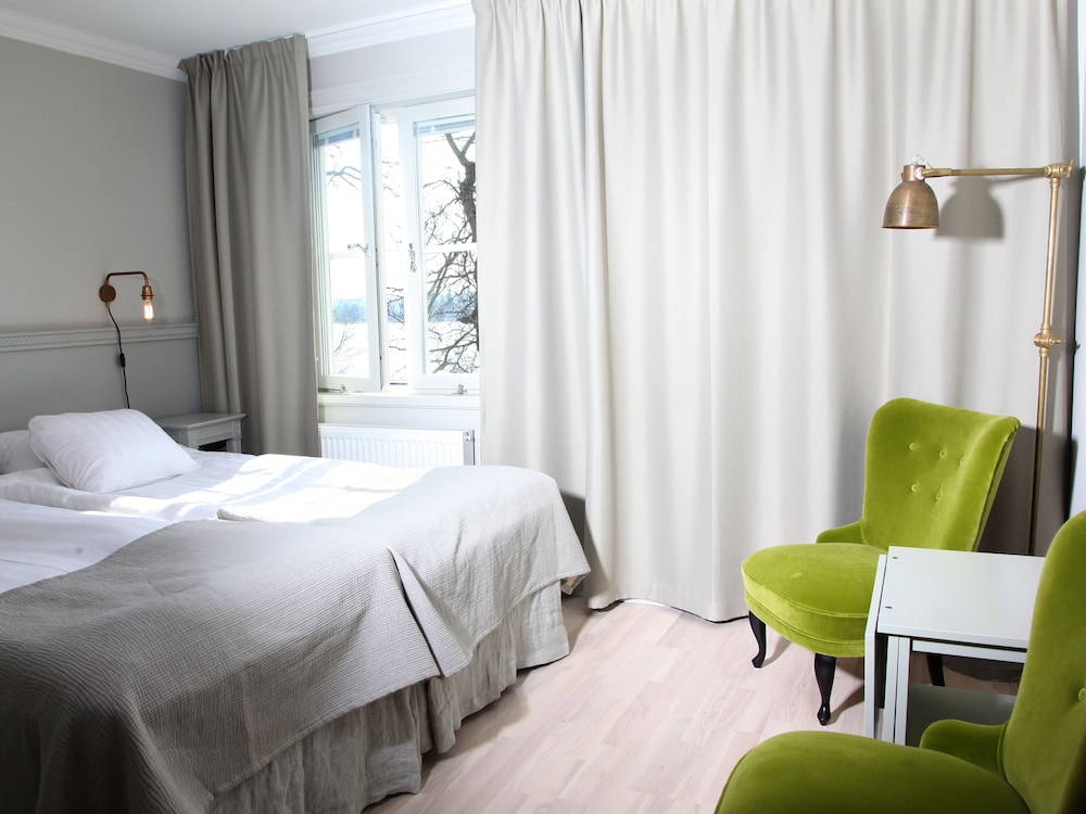 Sodertuna Slott 13/42