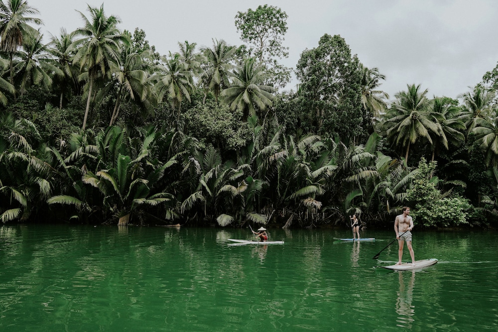Nipa Hut Village 24/33
