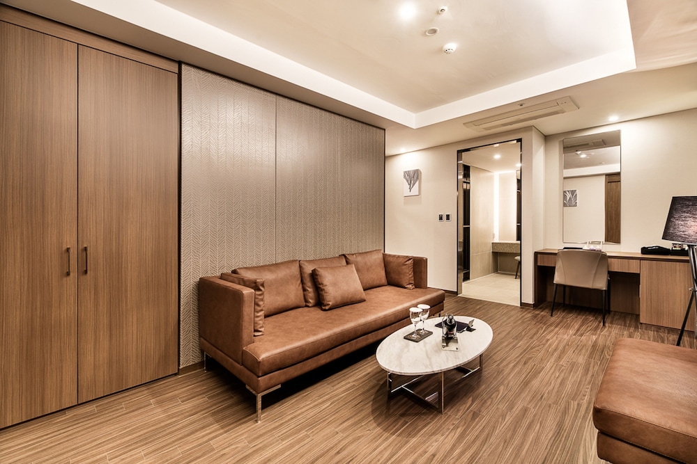 WD HOTEL 30/50