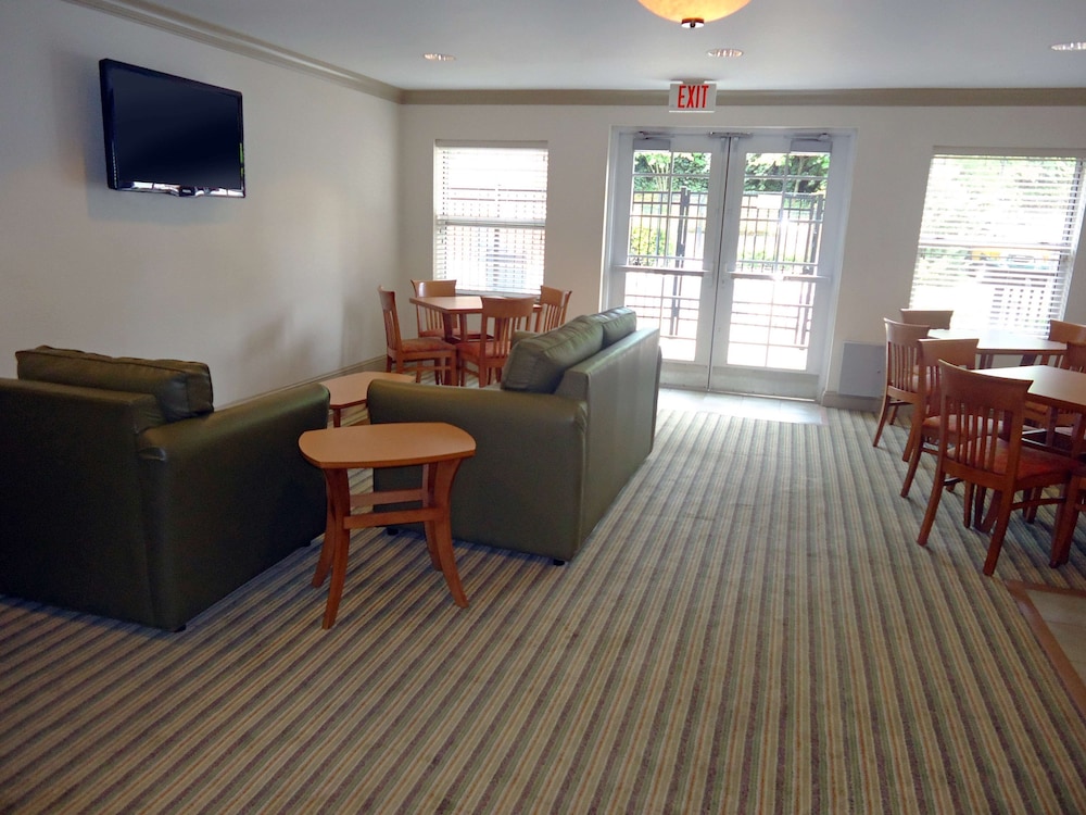 Extended Stay America - Greensboro - Airport 37/59