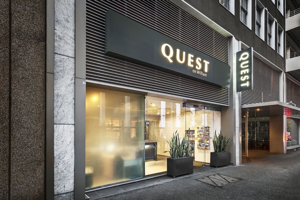 QUEST ON WILLIAM 5/33
