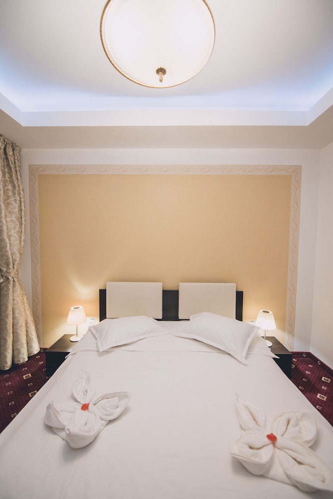 HOTEL BULEVARD PREDEAL 7/56