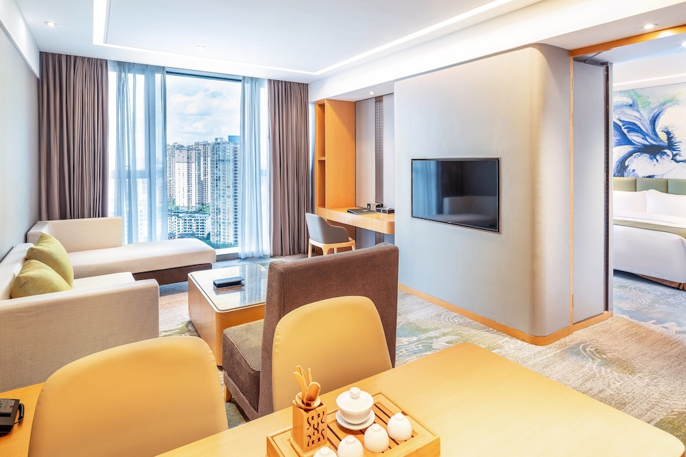Holiday Inn Neijiang Riverside 47/81