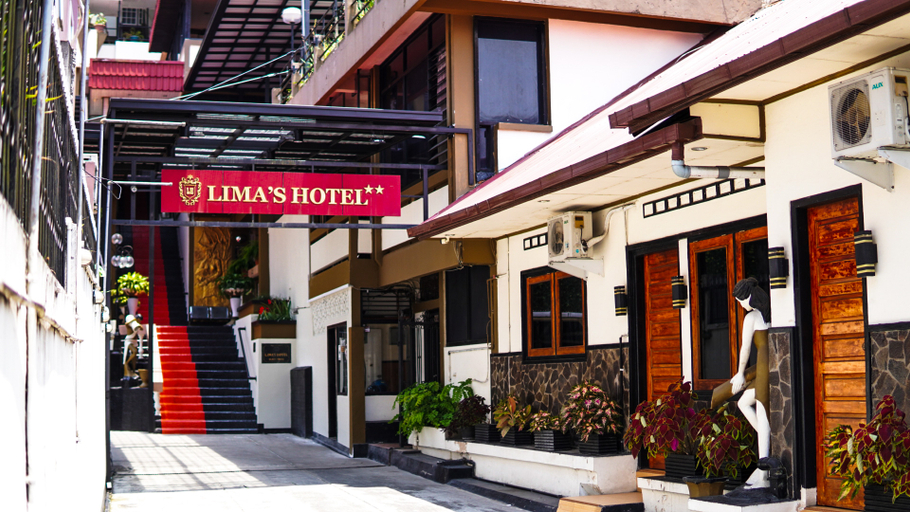 Limas Hotel Bukittinggi 2/11