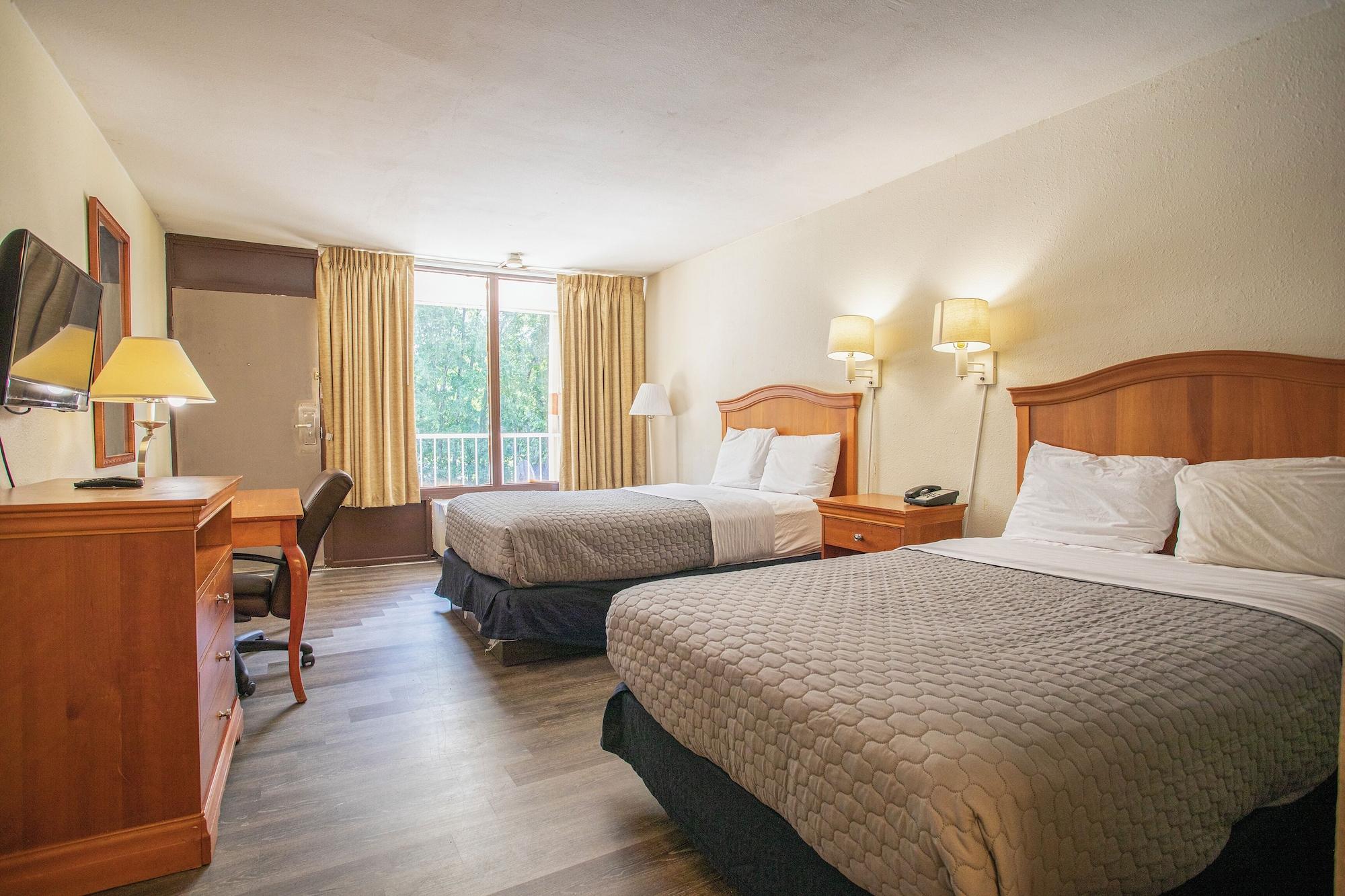Family, Multiple Beds