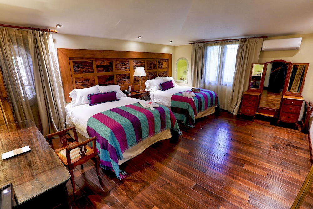 Pensativo House Hotel(formerly Casa Rosal Hotel Boutique) 8/64