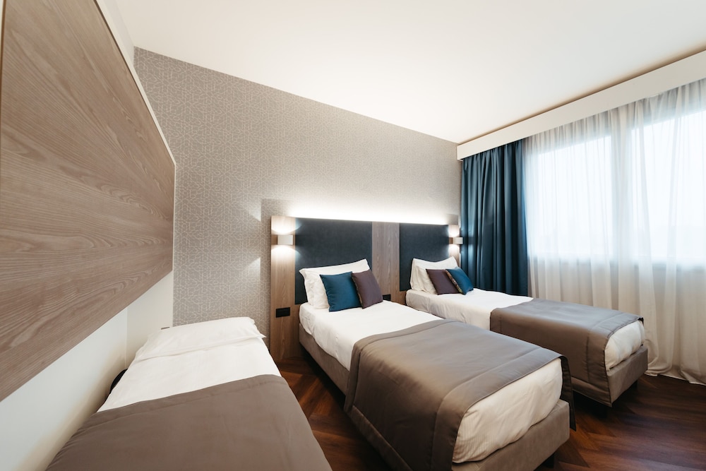 HOTEL MOTEL PRESTIGE 8/58