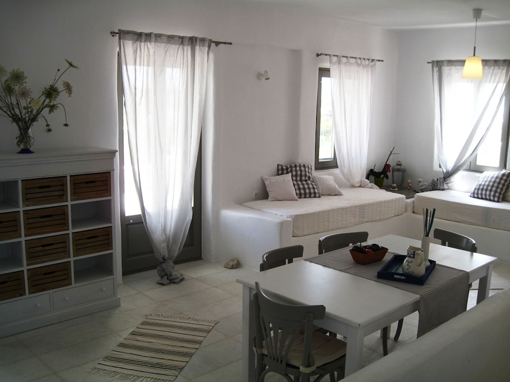 AERAKIVILLAS 6/21