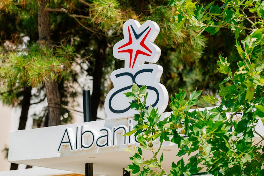 Albanian Star Hotel 46/50