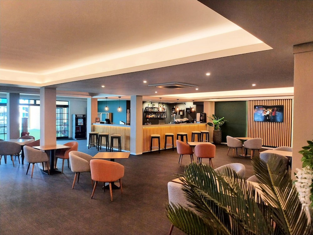Hotel Navegadores 38/56