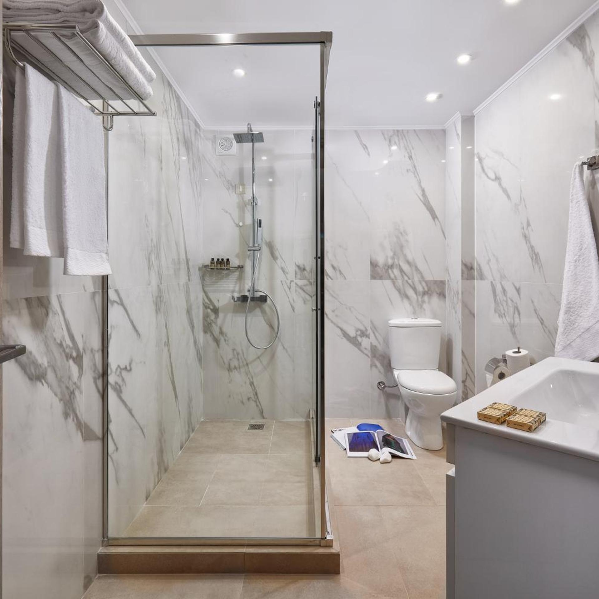 Sempre Viva Suites 45/45