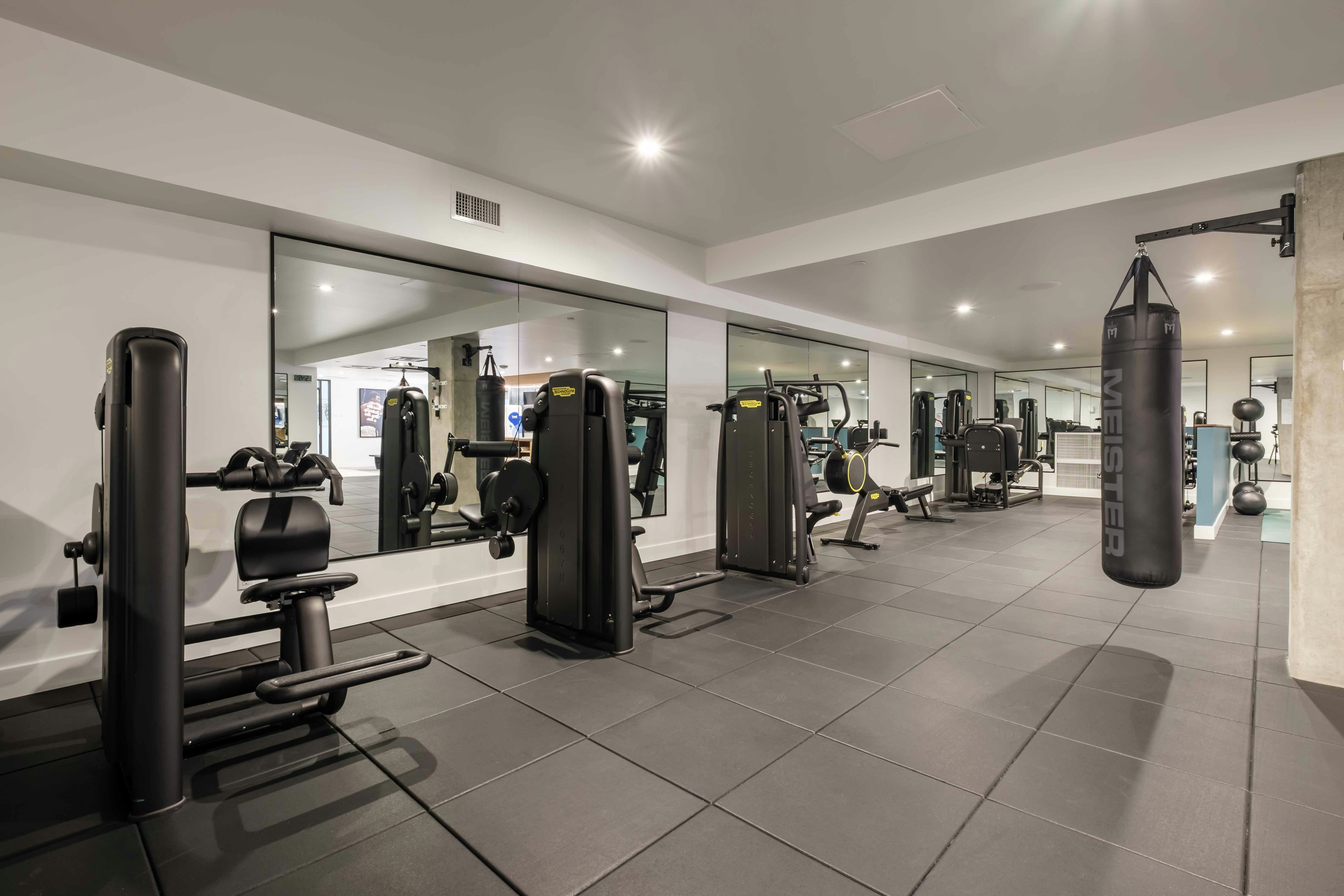 Hotel Bourre Bonne Louisville, Curio Collection by Hilton 27/56