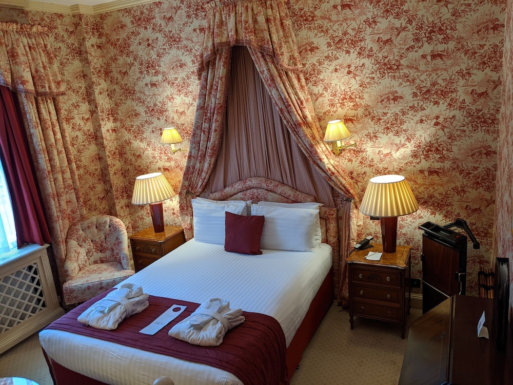 Cotswold Lodge Hotel 16/64