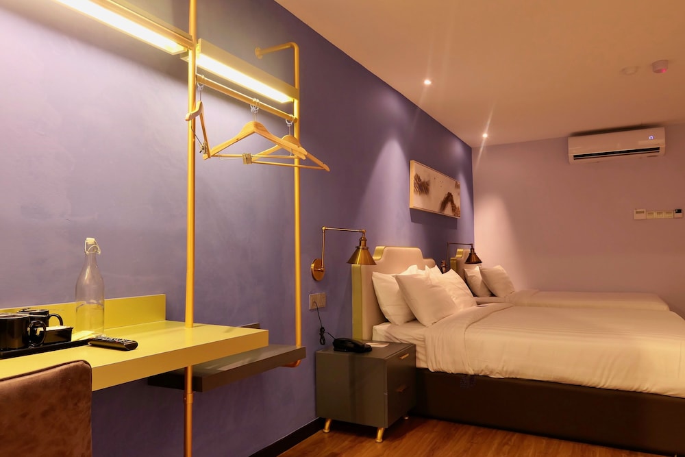 Le Embassy Hotel Georgetown 14/28