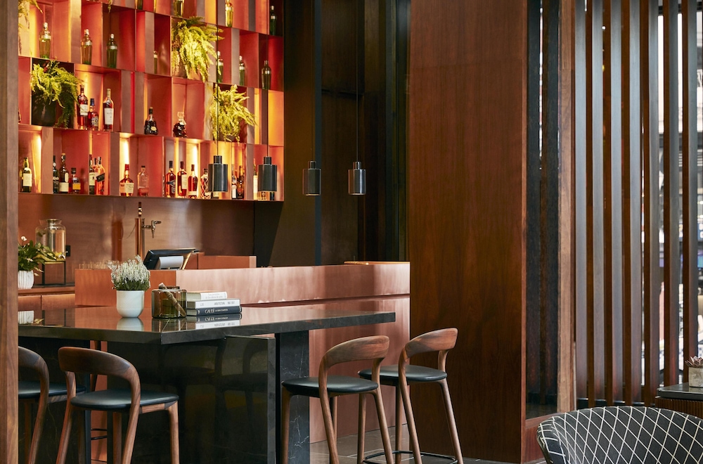 Hyatt Thompson Madrid 10/50