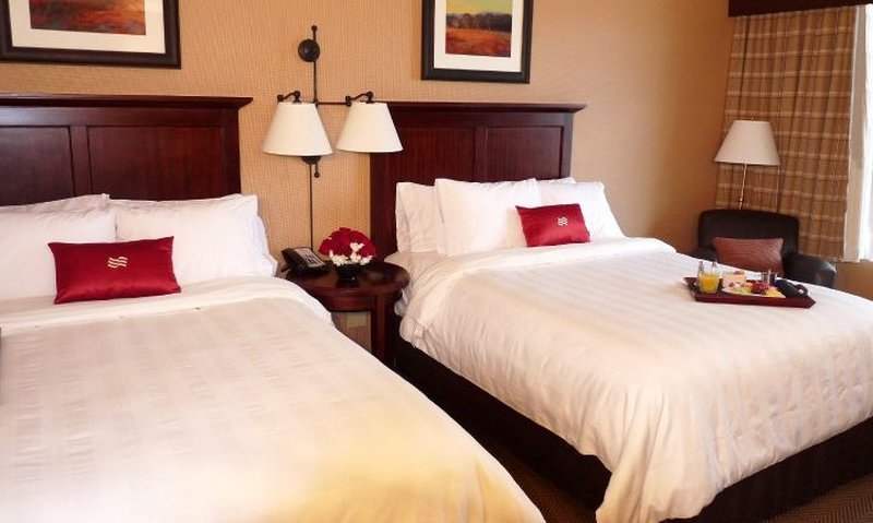 Ramada by Wyndham Cleveland Independence 16/56