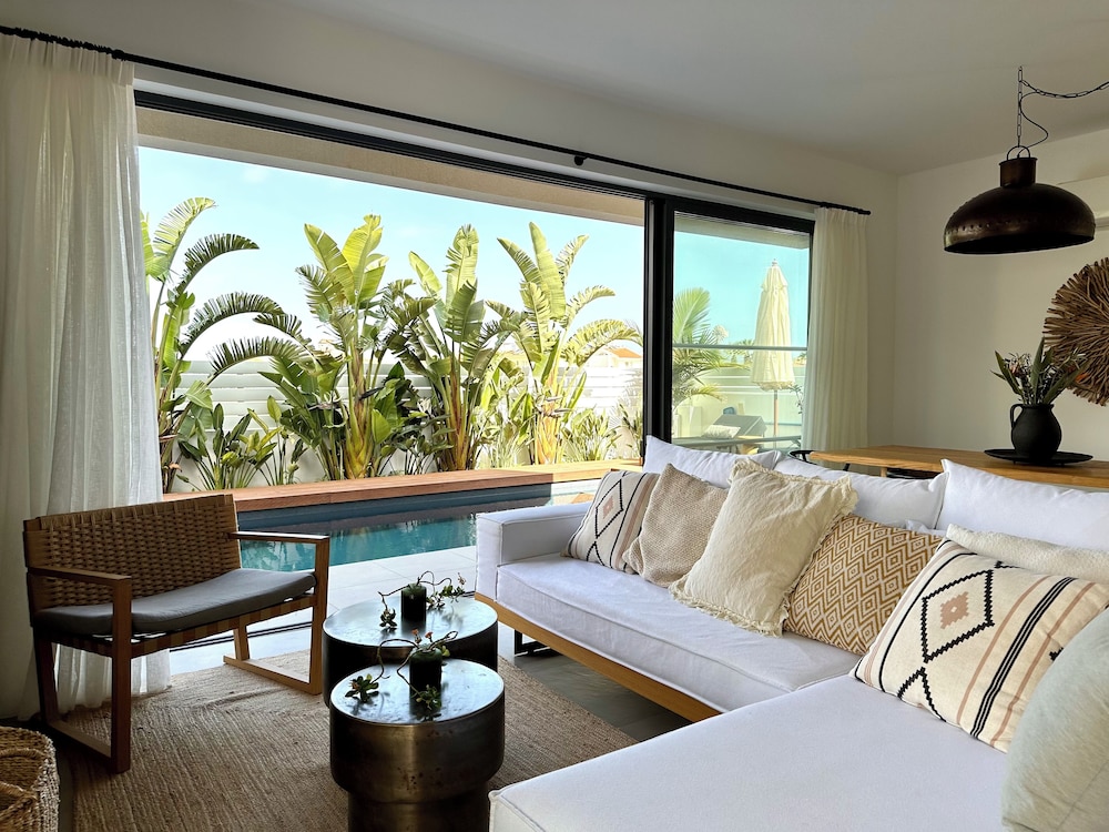 Lora Pearl Luxury Villa 44/66