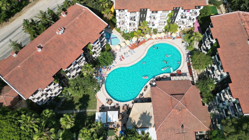 Lemas Suite Hotel 22/48