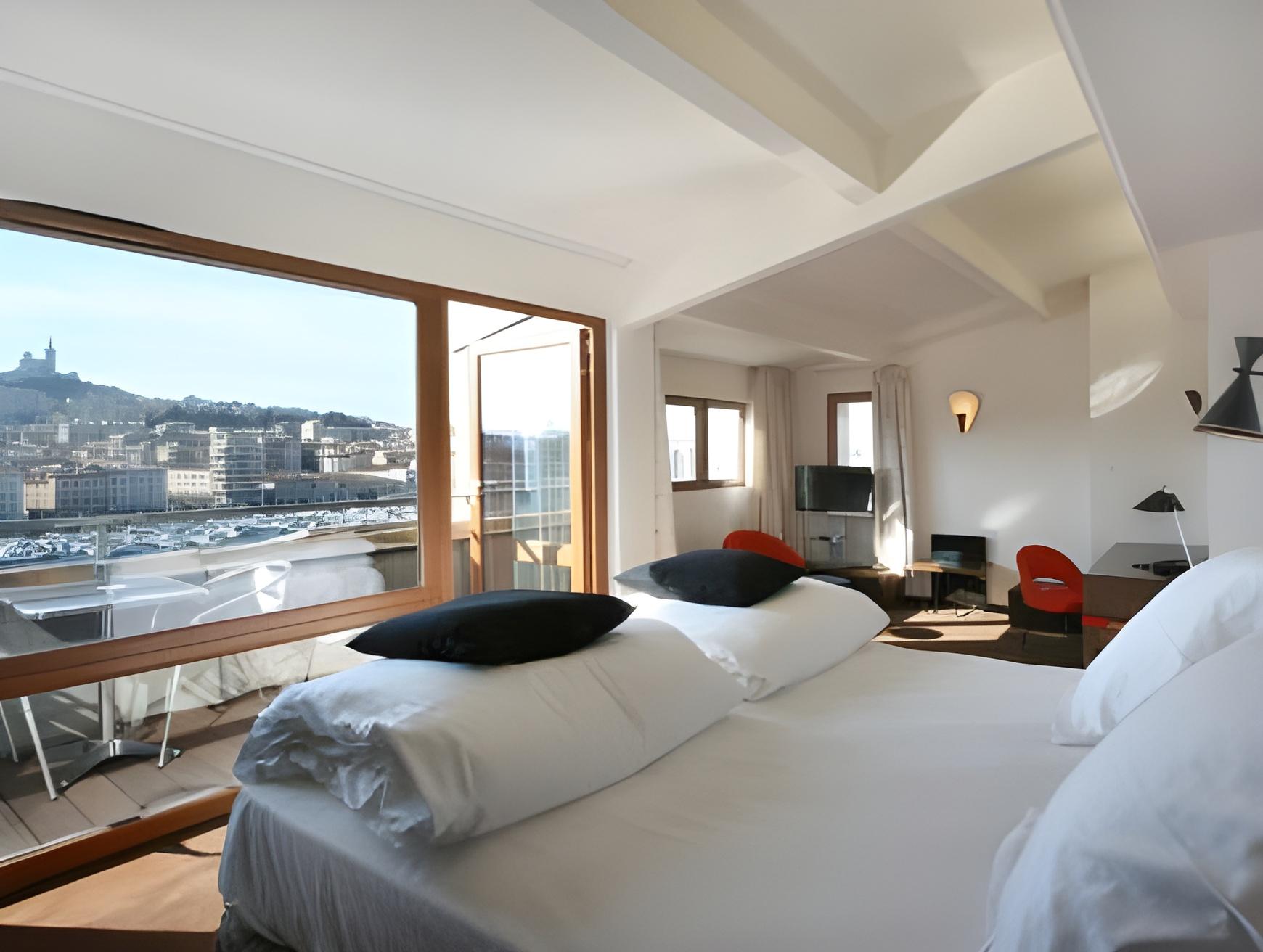 Sky, Prestige, Suite, Queen Bed, Sea View