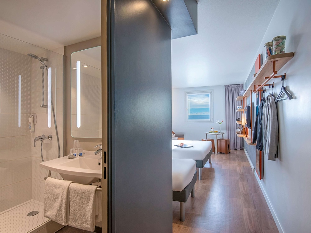 IBIS BUDGET NICE CALIFORNIE LENVAL 38/78