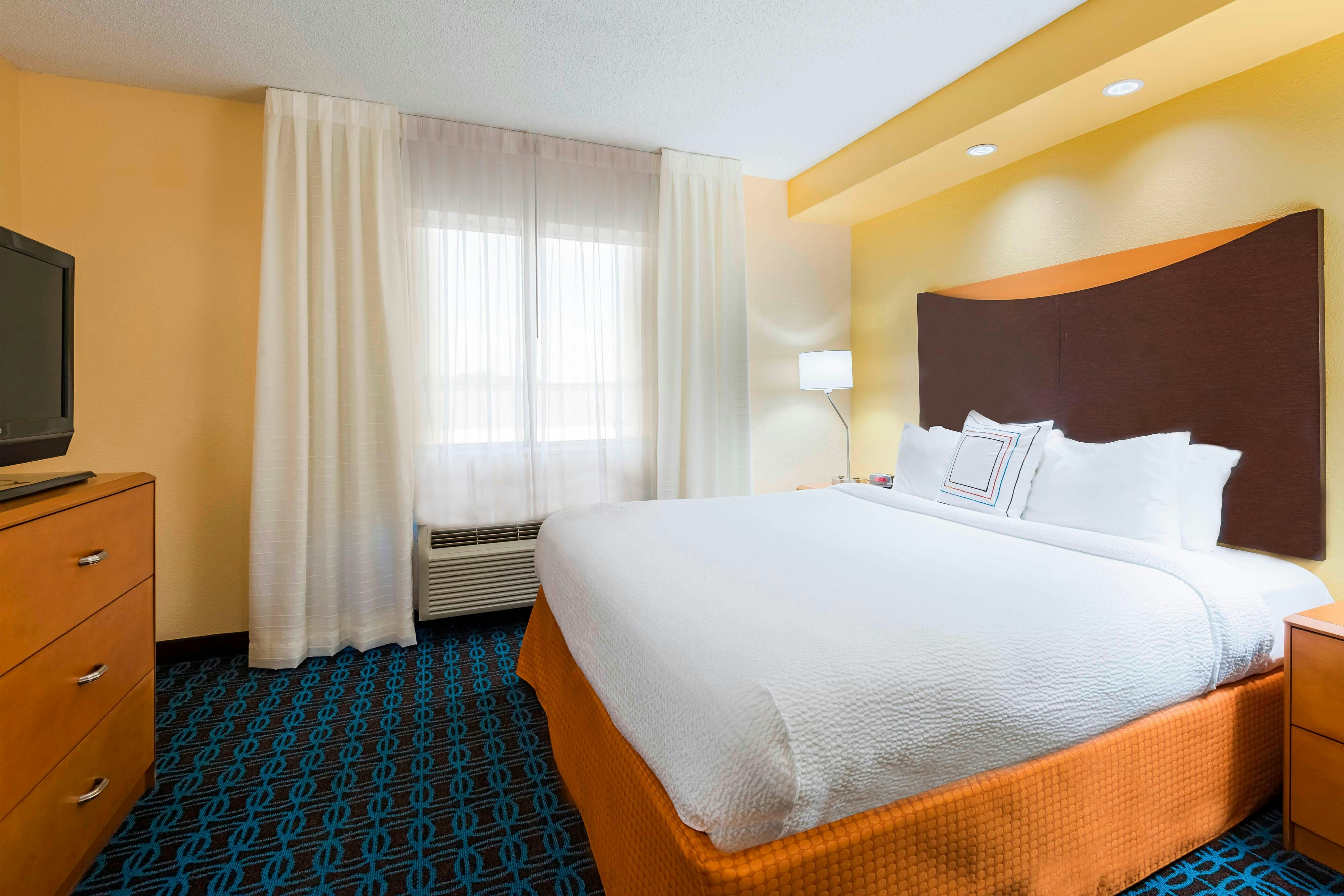 Fairfield Inn Suites By Marriott Mobile 5/12