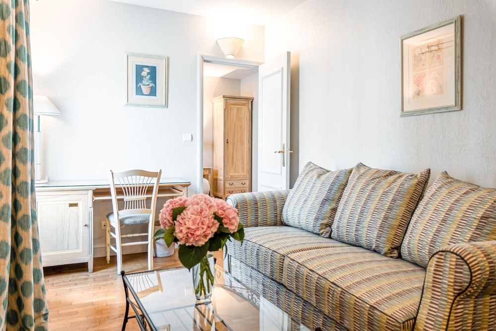 Villa Alessandra 31/50