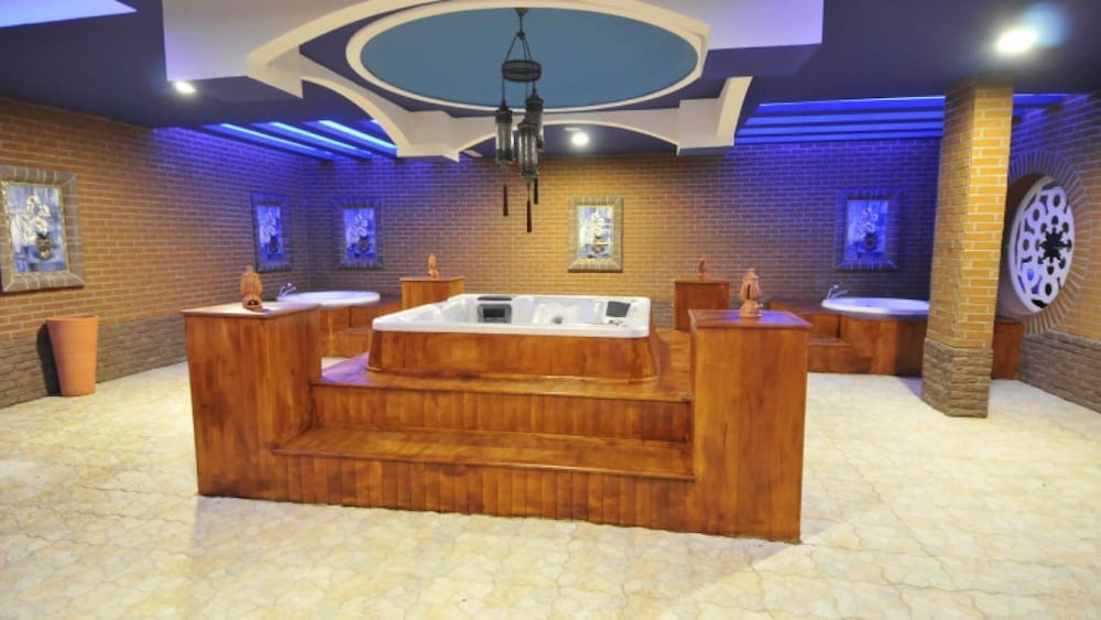 Nox Inn Club Hotel 10/44