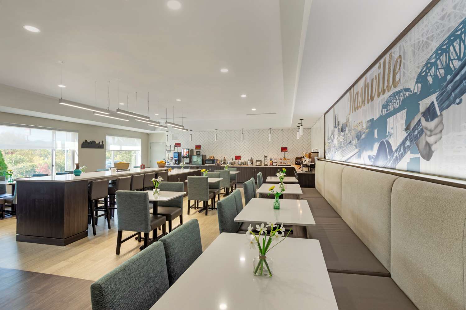 Executive Residency Antioch Inn 33/43