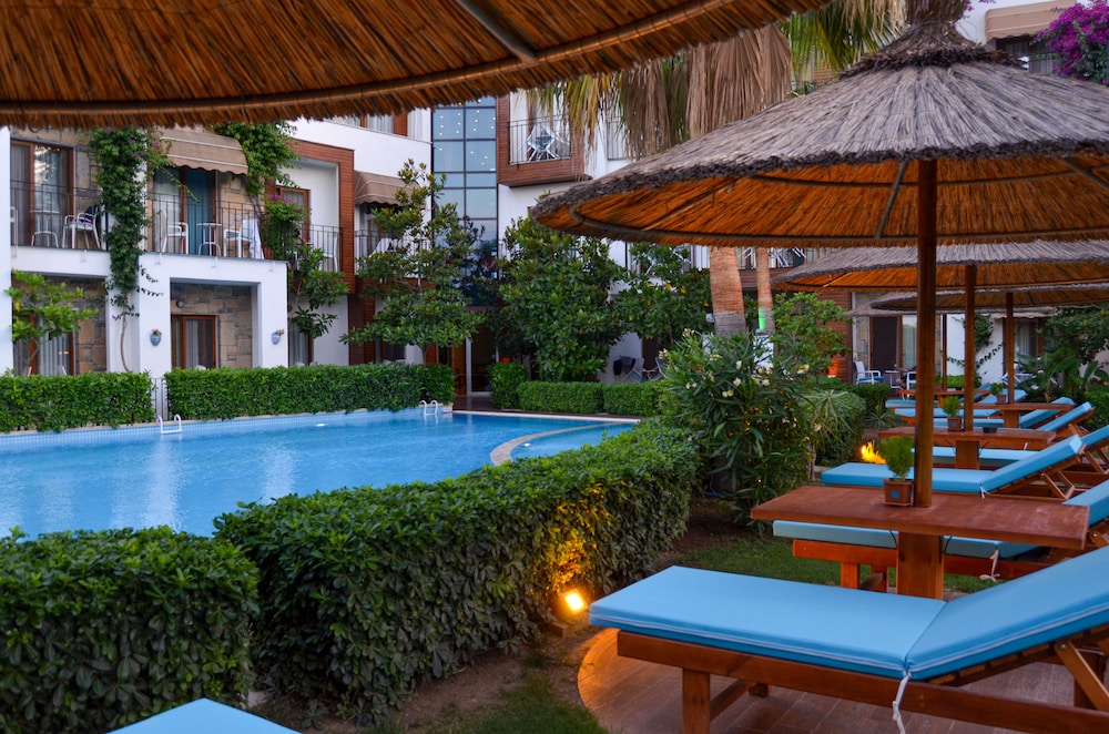 Hotel Liona 48/54