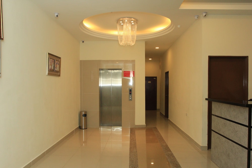 Veer Hotel 5/26