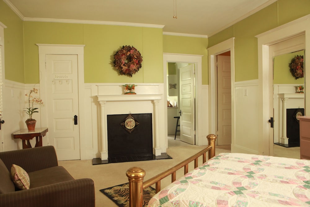 The Dailey Renewal Retreat Bed Breakfast 44/47