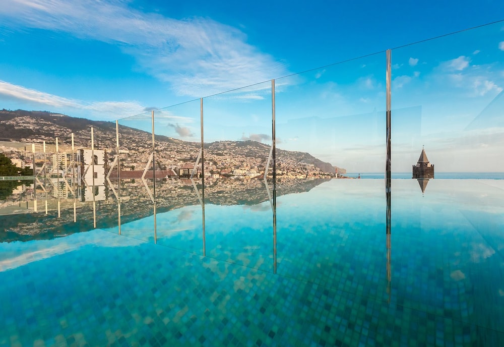 Castanheiro Boutique Hotel 54/58