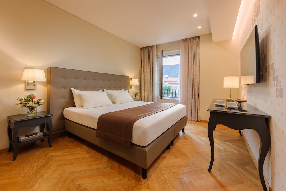 CLASSIC, DOUBLE OR TWIN BED