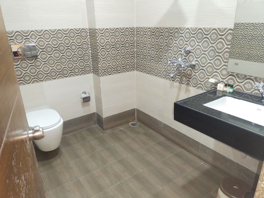 Times Kumbhalgarh Fort Resort-Pure Veg 43/45