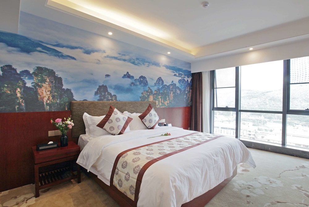 BUSINESS, KING BED